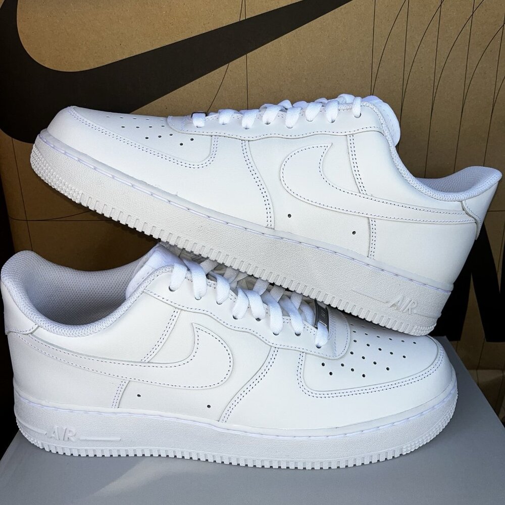 NEW Nike Air Force 1 '07 Triple White CW2288-111 Men Size 10.5
